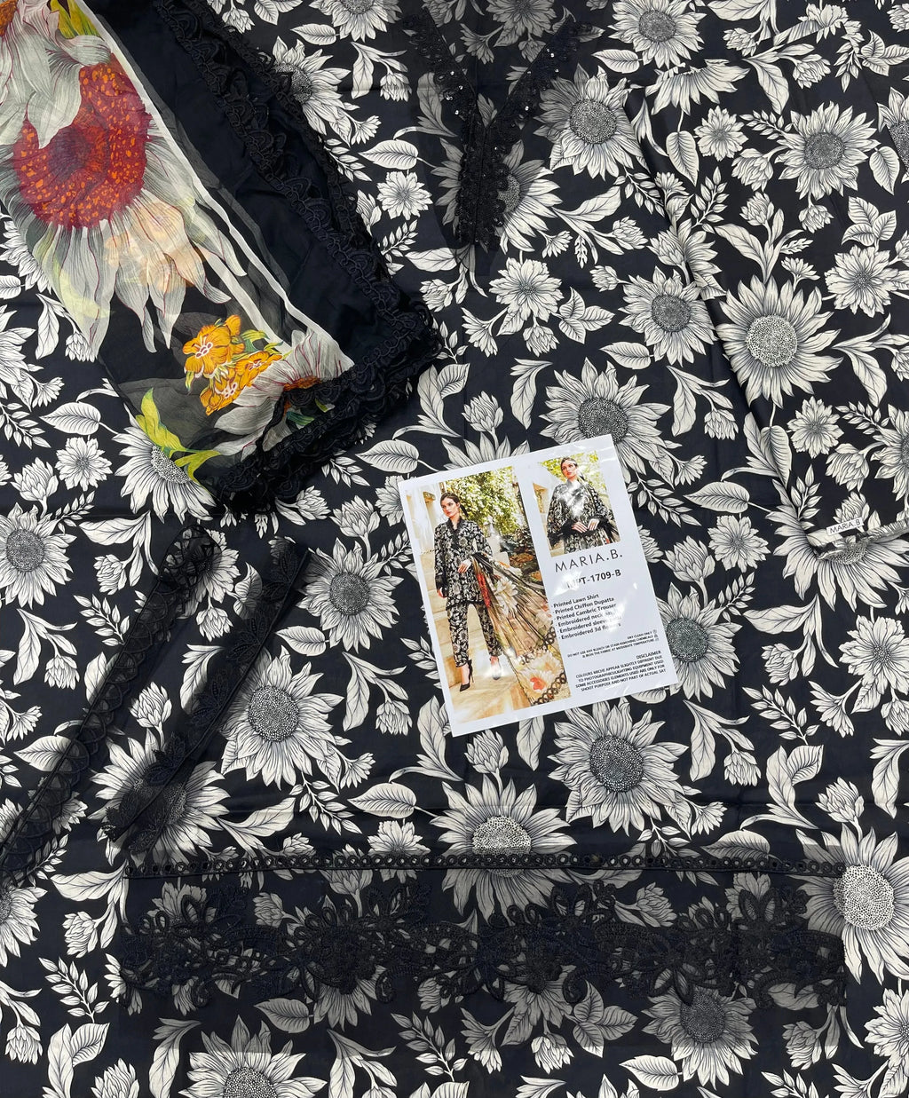 Maria B – Midnight Sunflower | Printed Lawn 3Pc