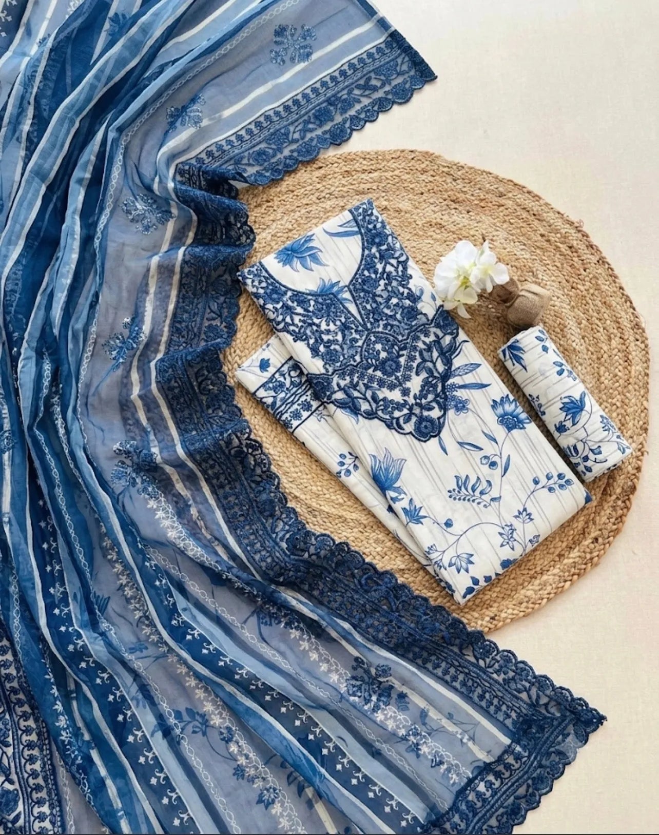 Jazmin – Sapphire Bloom Floral Luxury Lawn – 3PC