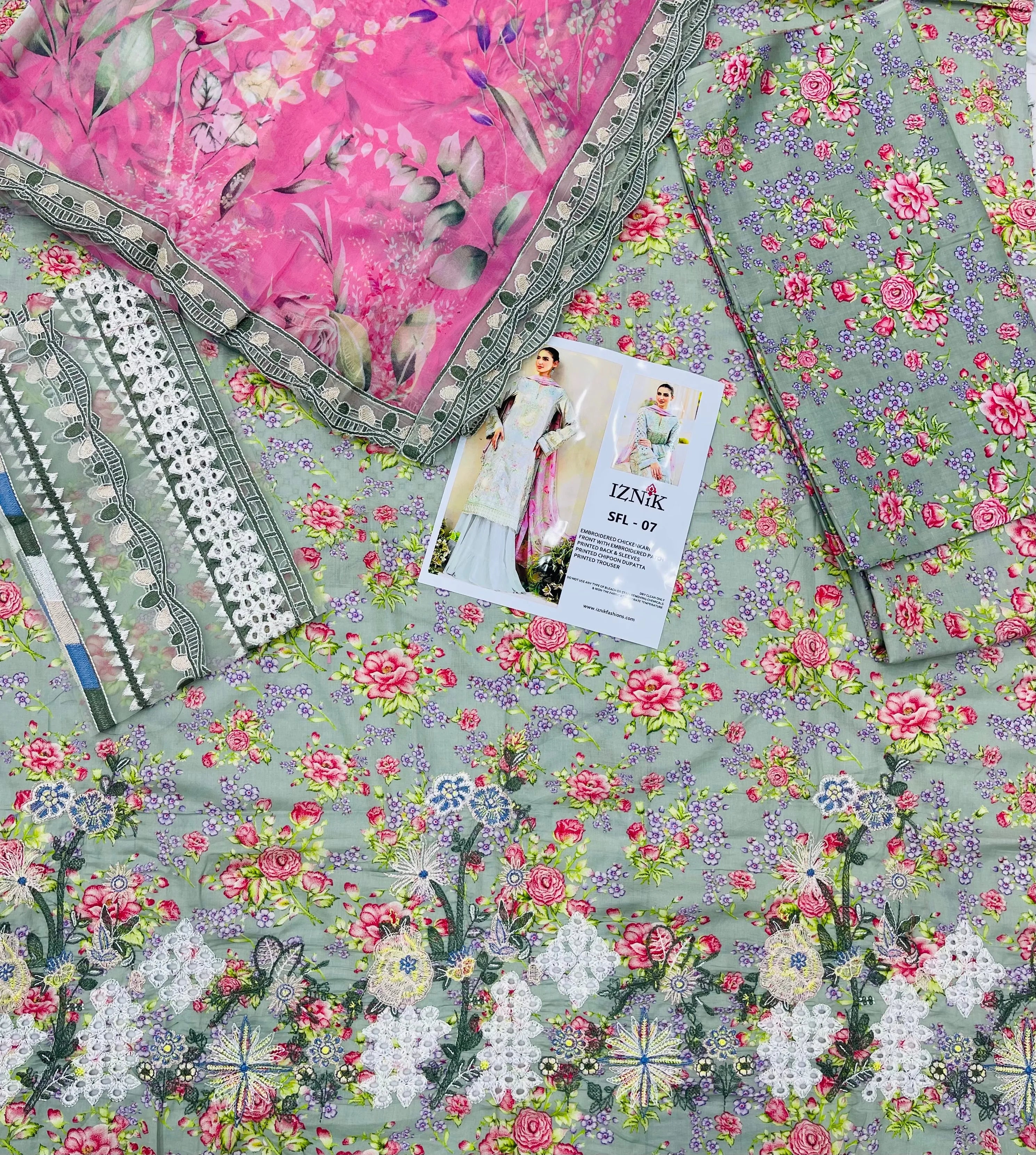 Iznik- Blush Meadow Embroidered Lawn 3Pc