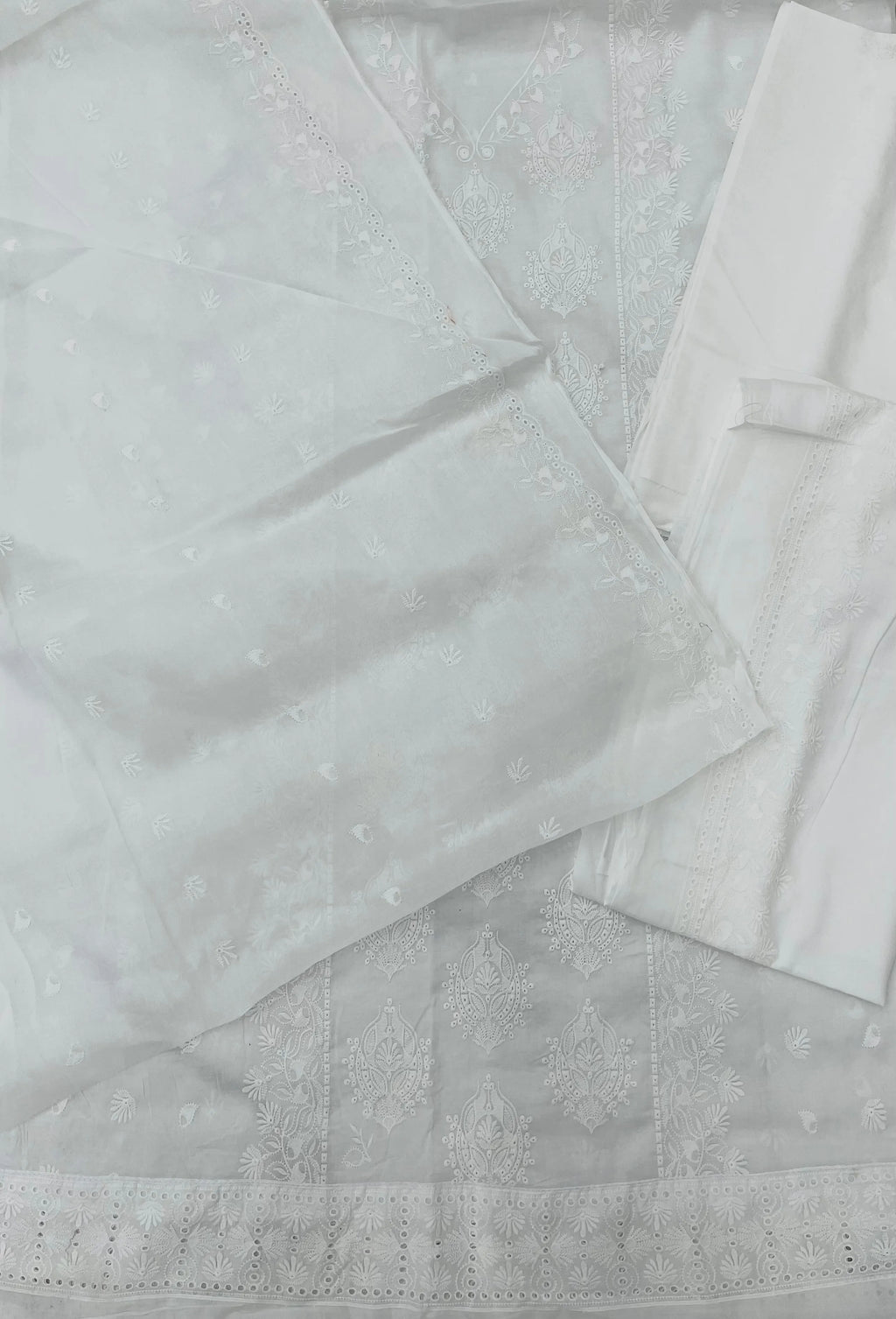 Qadri Arts – white Chikankari Elegance – 3PC