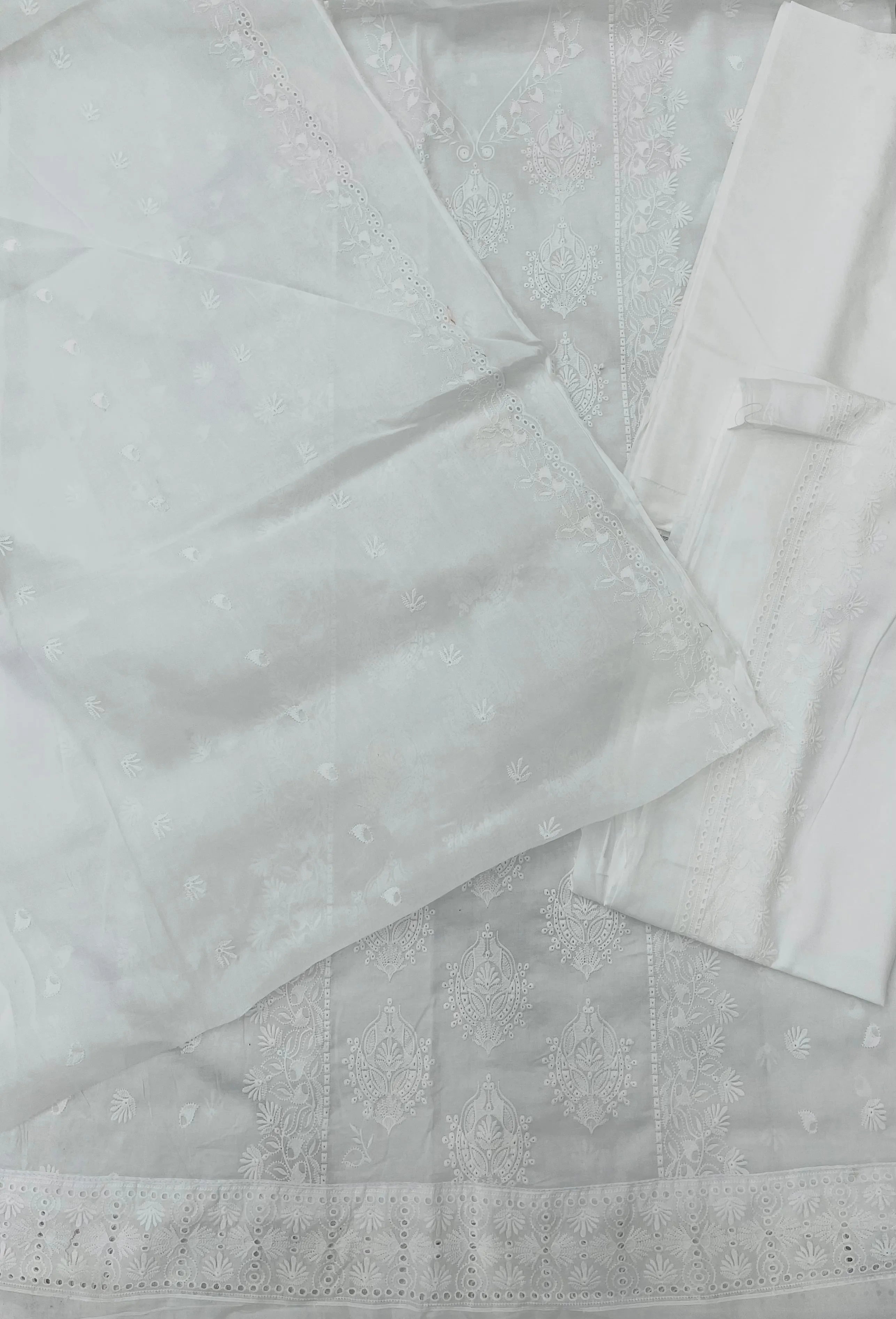 Qadri Arts – white Chikankari Elegance – 3PC