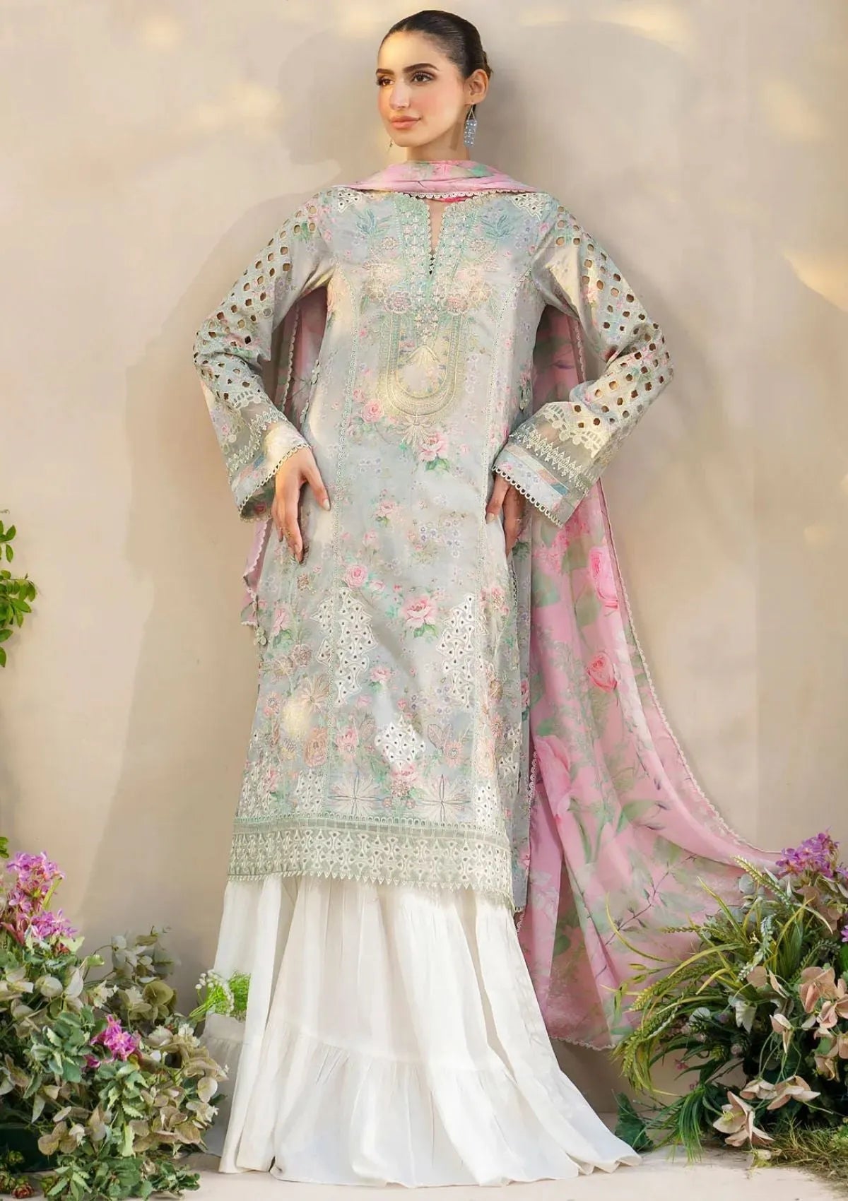 Iznik- Blush Meadow Embroidered Lawn 3Pc