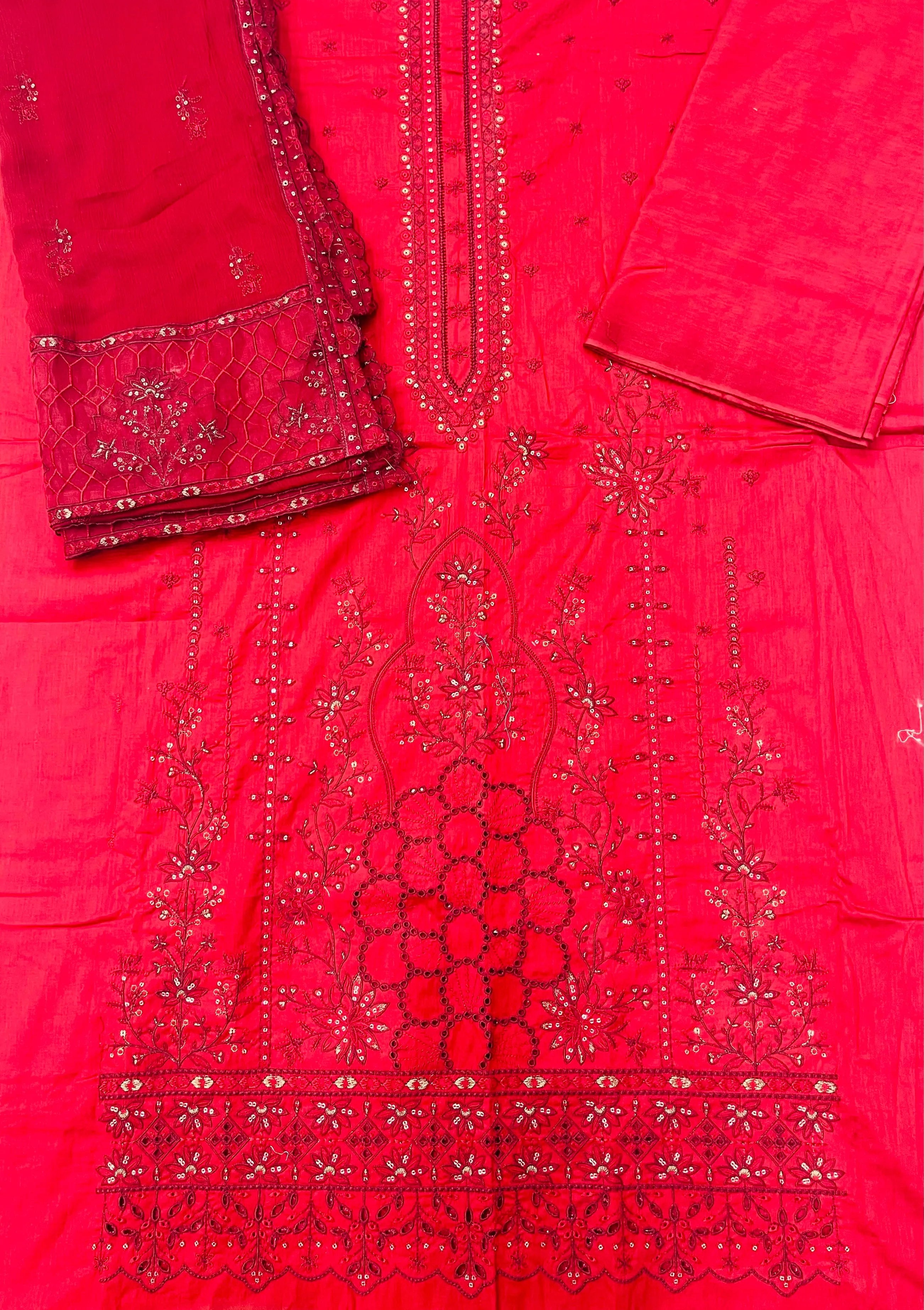Qadri Arts – Scarlet Majestic Embroidered Lawn – 3PC